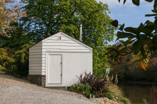 Boathouse – St Just–in–Roseland